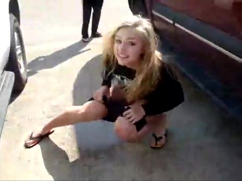 teen caught pissing